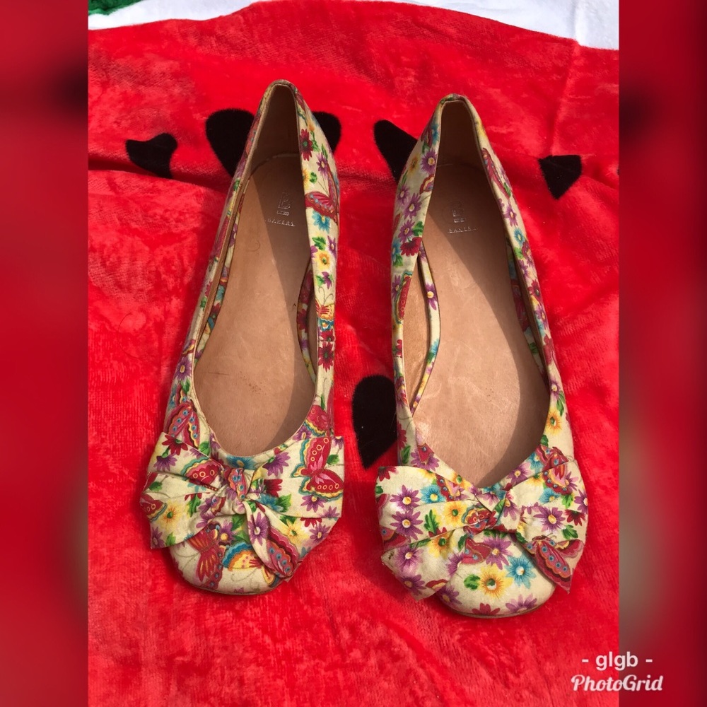 💜3 for $15💜 Bakers Butterfly 🦋 Print Flats